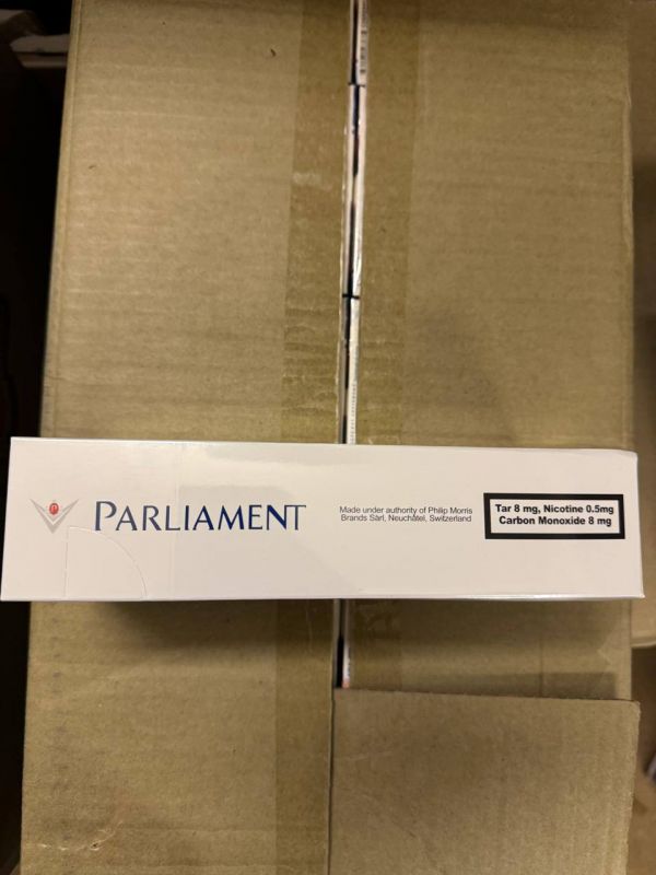 Parliament Qs white